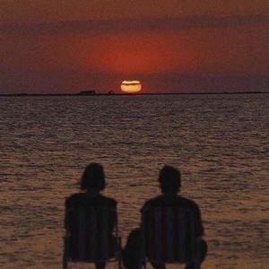 苏晴忘穿内裤坐公交车被揉到视频
