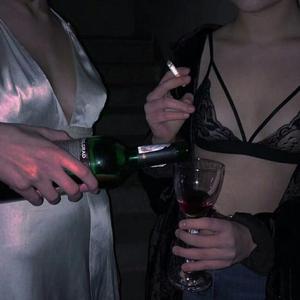 苏晴忘穿内裤坐公交车被揉到视频
